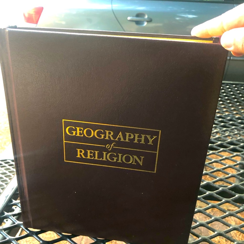 Special edition National Geographic  "Geography of Religion"